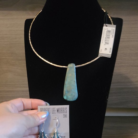 Robert Lee Morris Soho silver choker with turquoise with matching earrings NWT - Picture 2 of 8